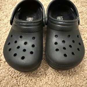 Toddler Black Lined Crocs Clogs Size C7